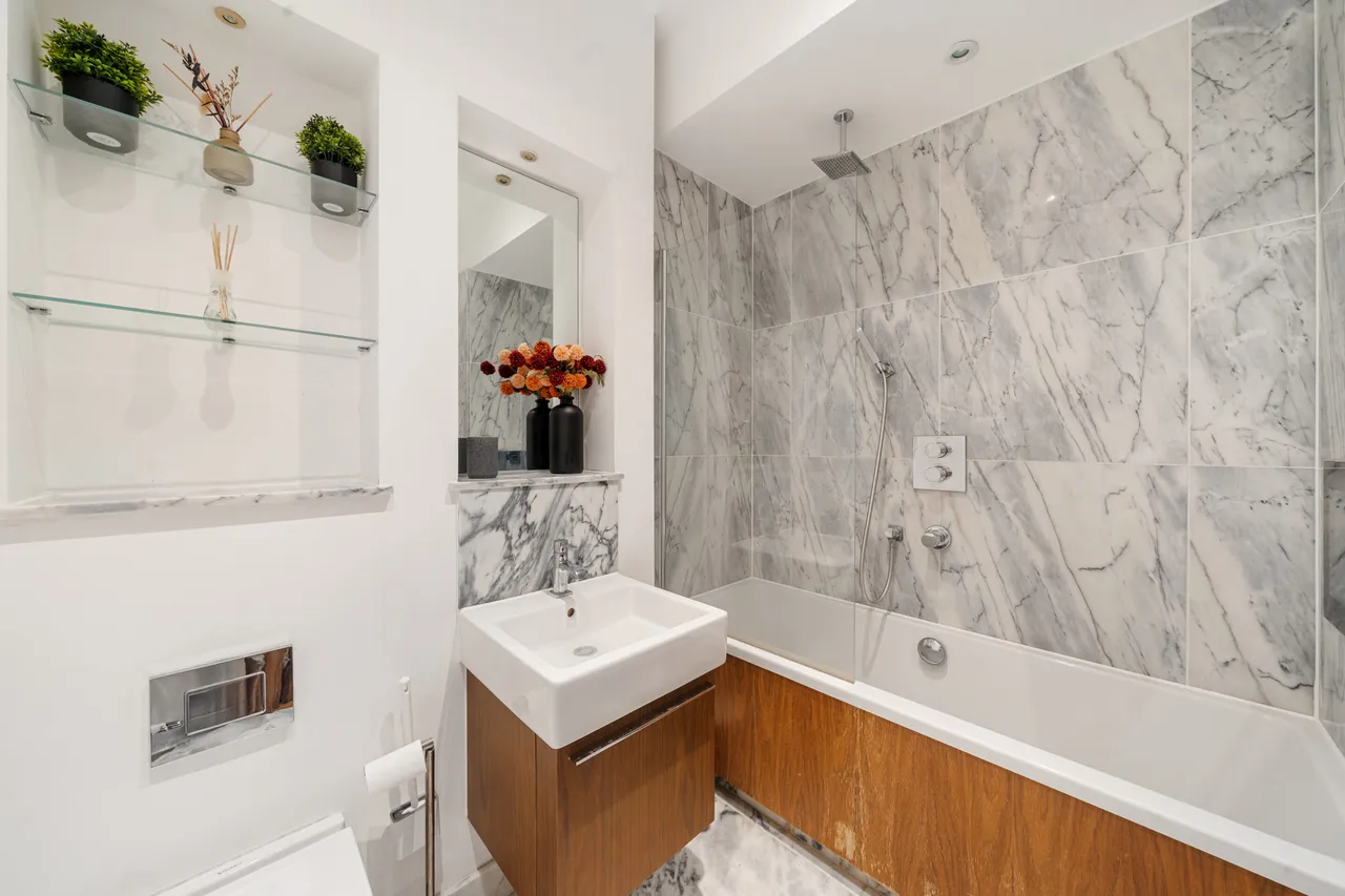 Bedford Row, WC1R, photo 10