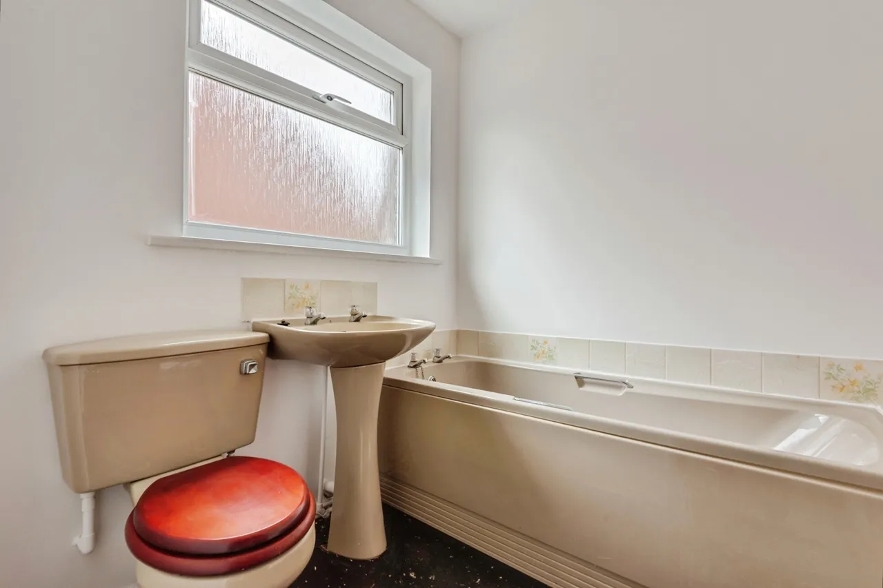 Milford Drive, Liverpool, L12, photo 12