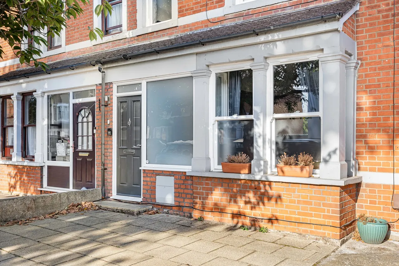Sidney Road, Staines-upon-Thames, TW18, photo 17