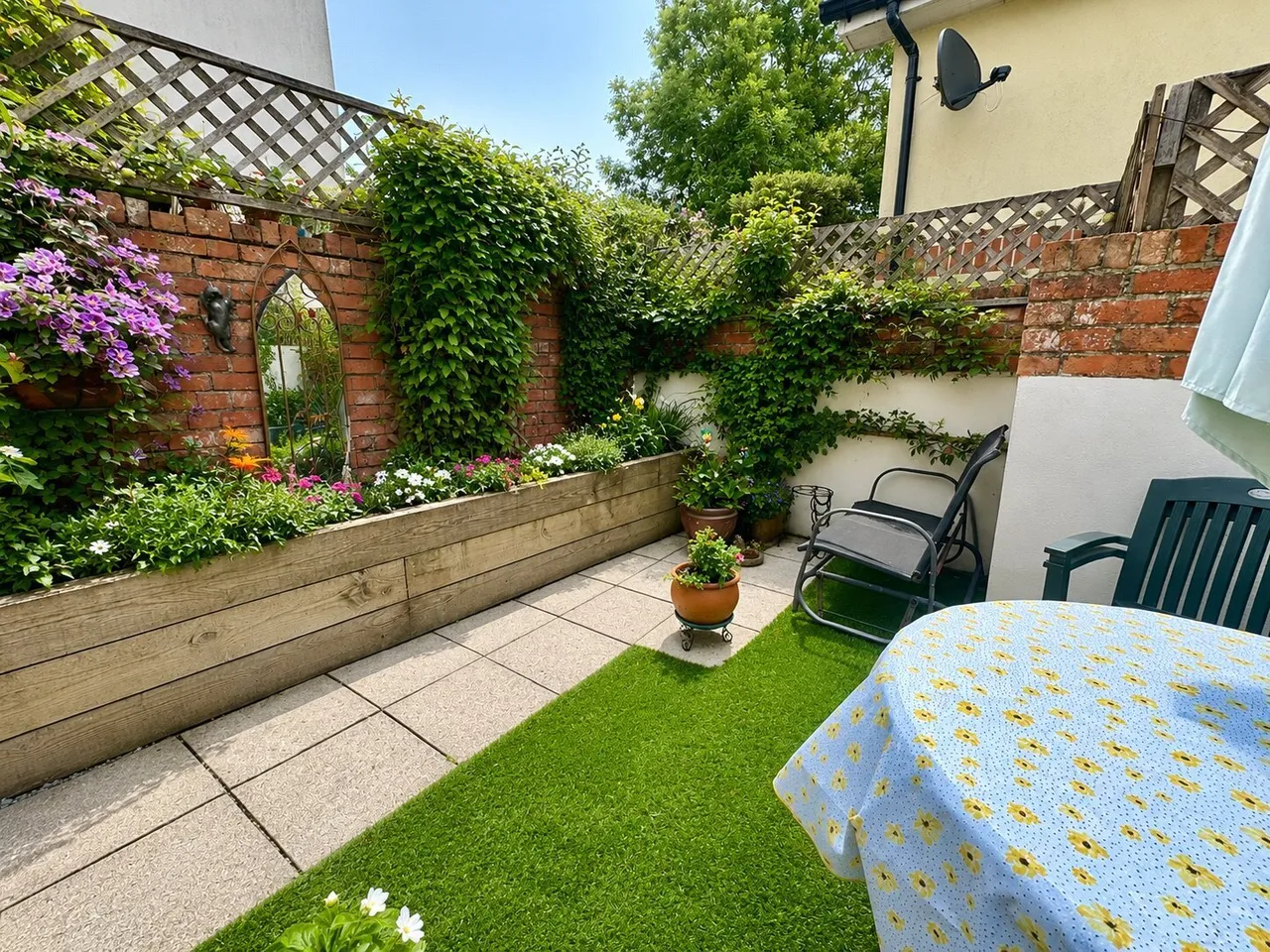 2 bed property for sale, New Road, Teignmouth, TQ14