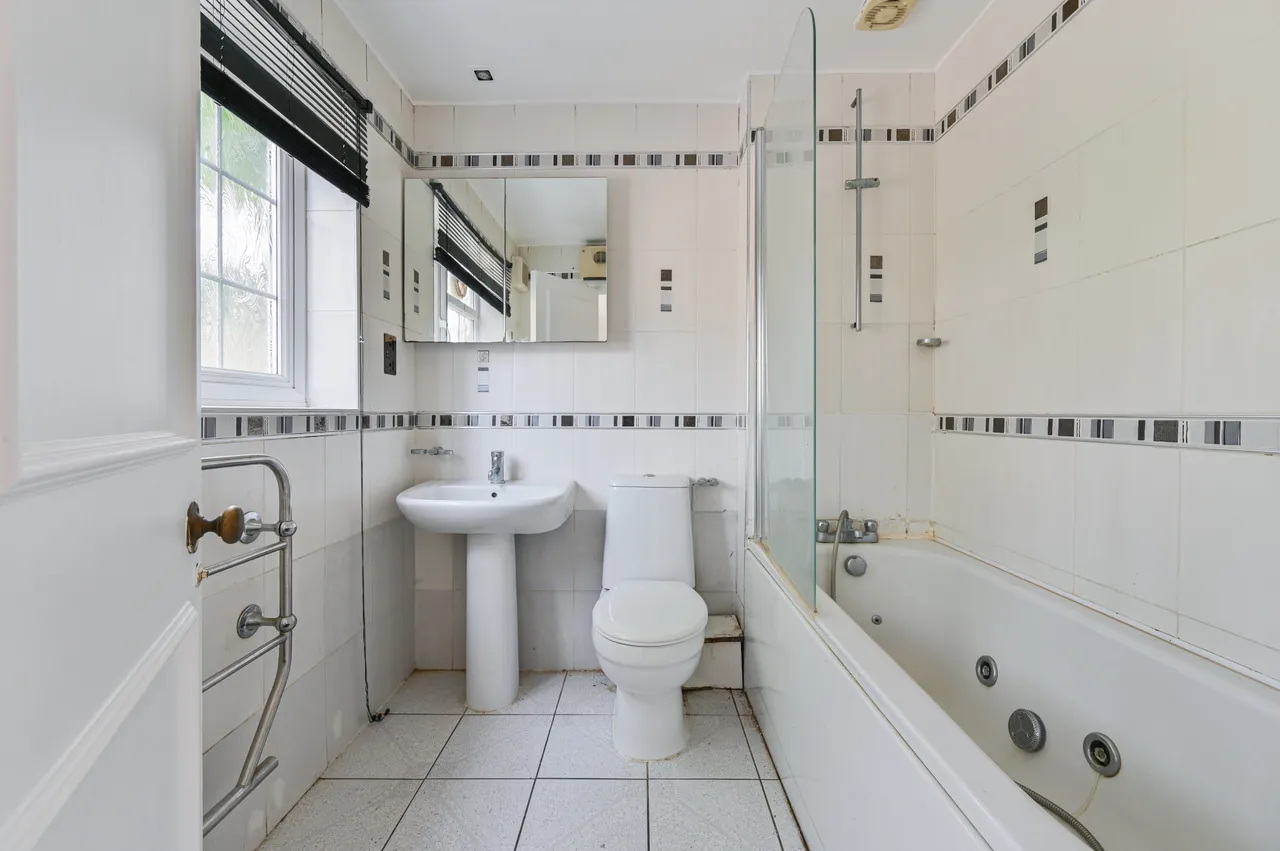 20a Streatham Common South, London, photo 8