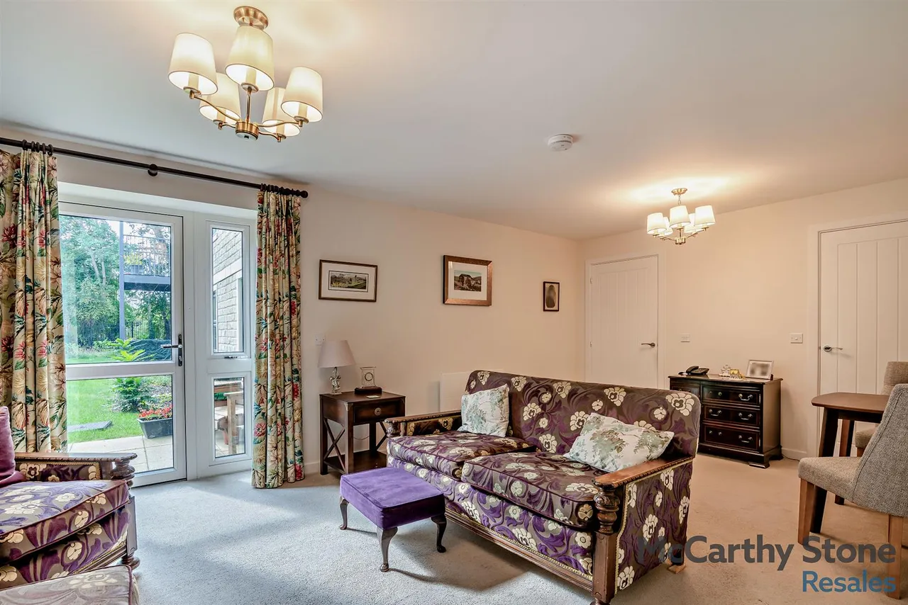 Summer Court, Burley In Wharfedale, LS29, photo 11