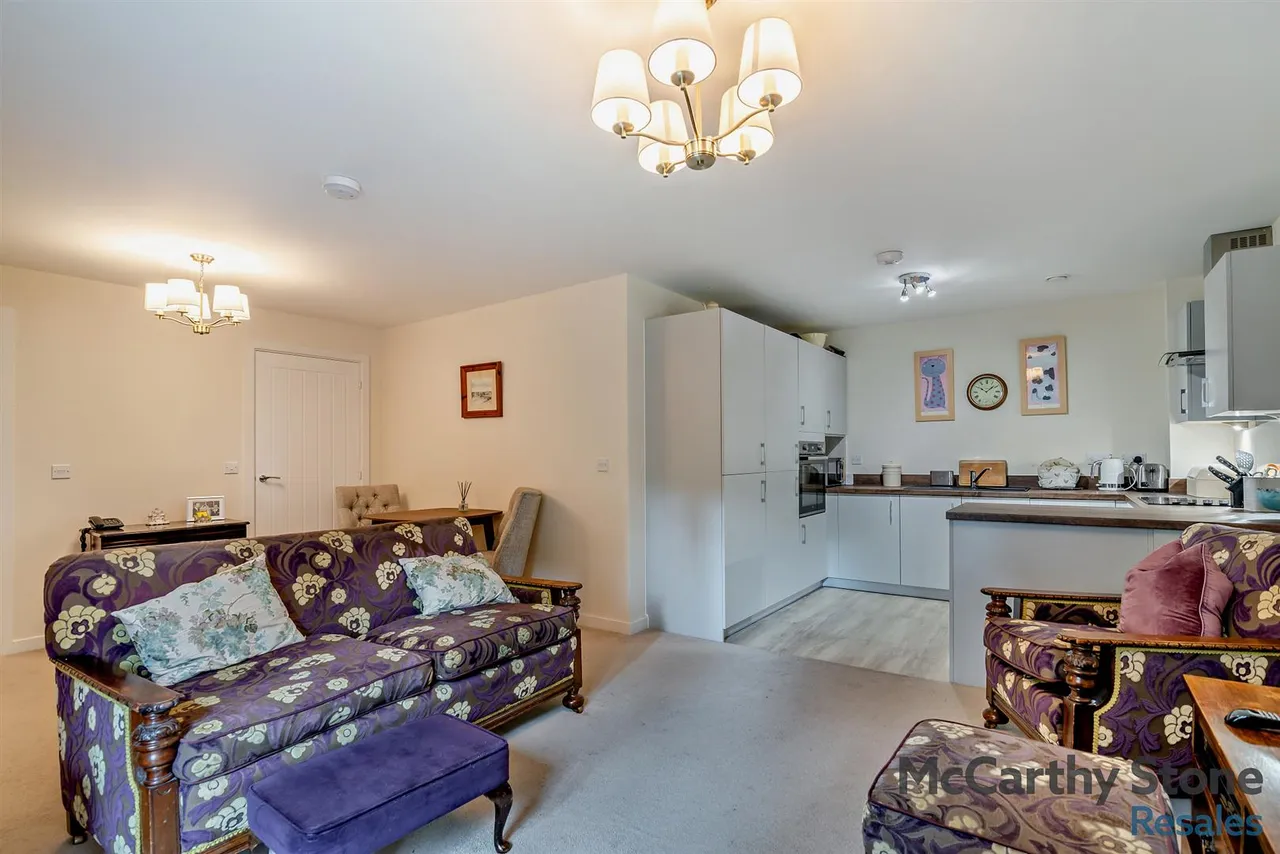 Summer Court, Burley In Wharfedale, LS29, photo 12
