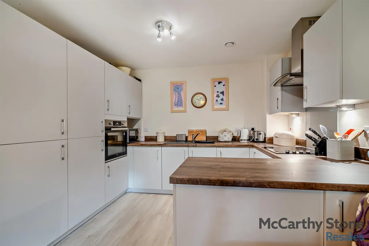 Summer Court, Burley In Wharfedale, LS29, photo 15