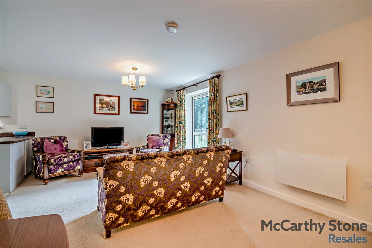 Summer Court, Burley In Wharfedale, LS29, photo 8