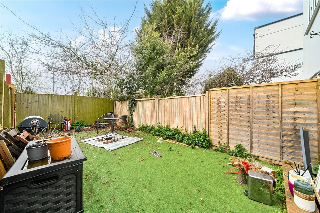 South Norwood Hill, London, SE25, photo 2