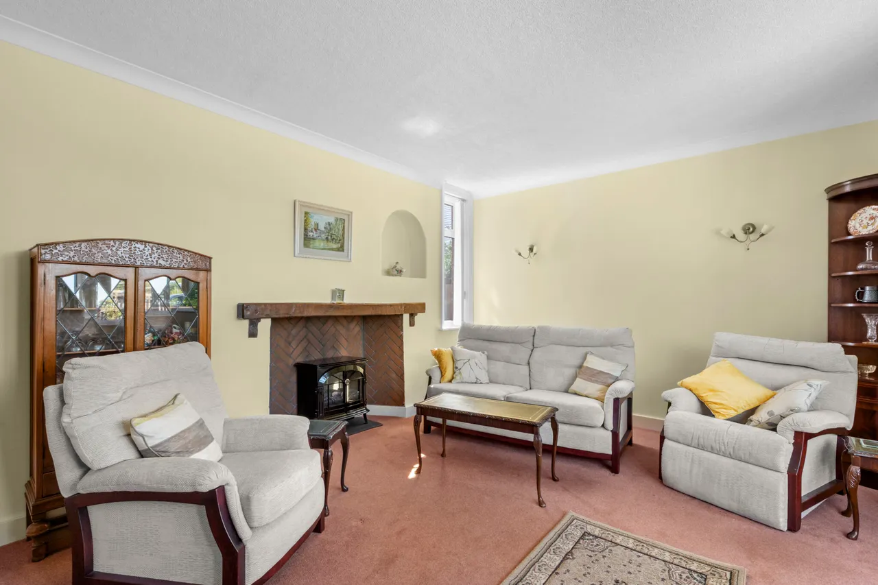 Wendover Road, Stoke Mandeville, HP22, photo 5