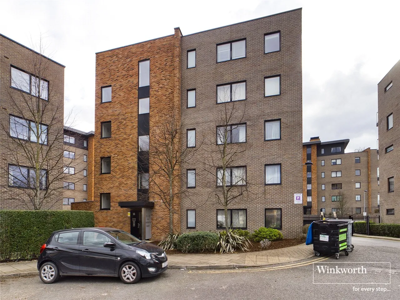 Armstrong Road, Neasden, London, NW10, photo 7