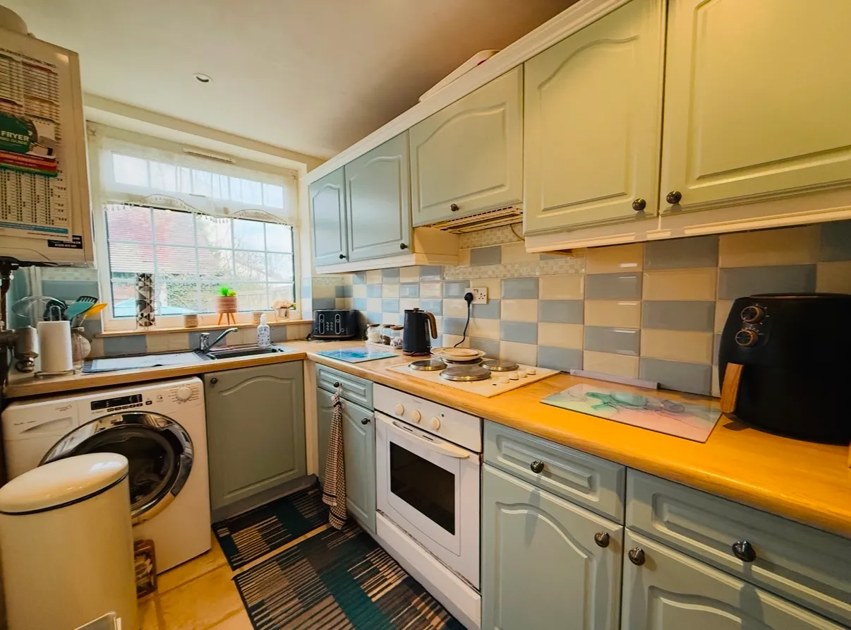 Cherry Tree Lane, Great Moor, SK2, photo 3