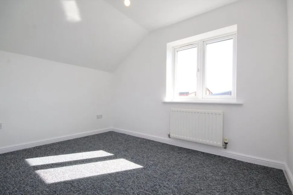 Trunk Road, Eston, North Yorkshire, TS6, photo 4
