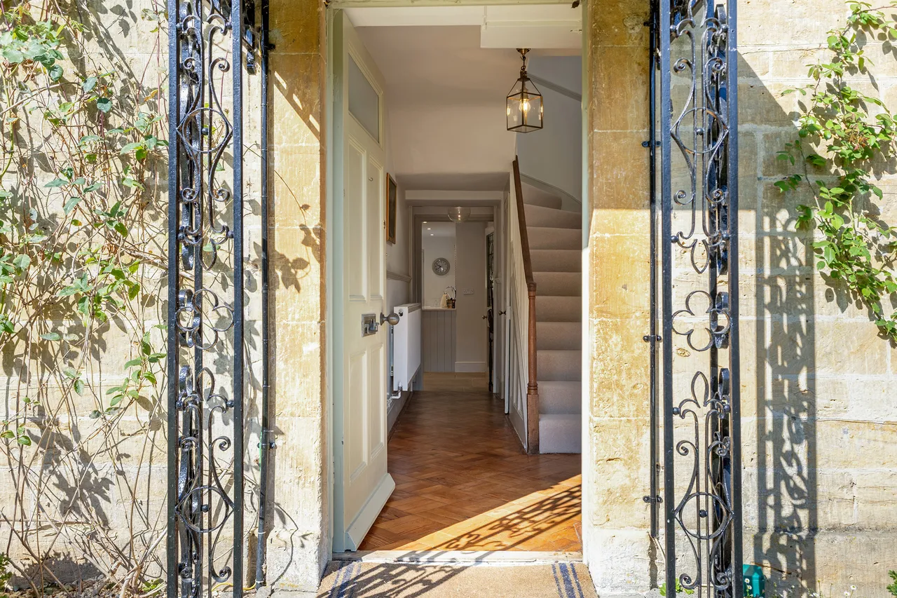 Fossebridge, The Cotswolds, Gloucestershire, photo 3