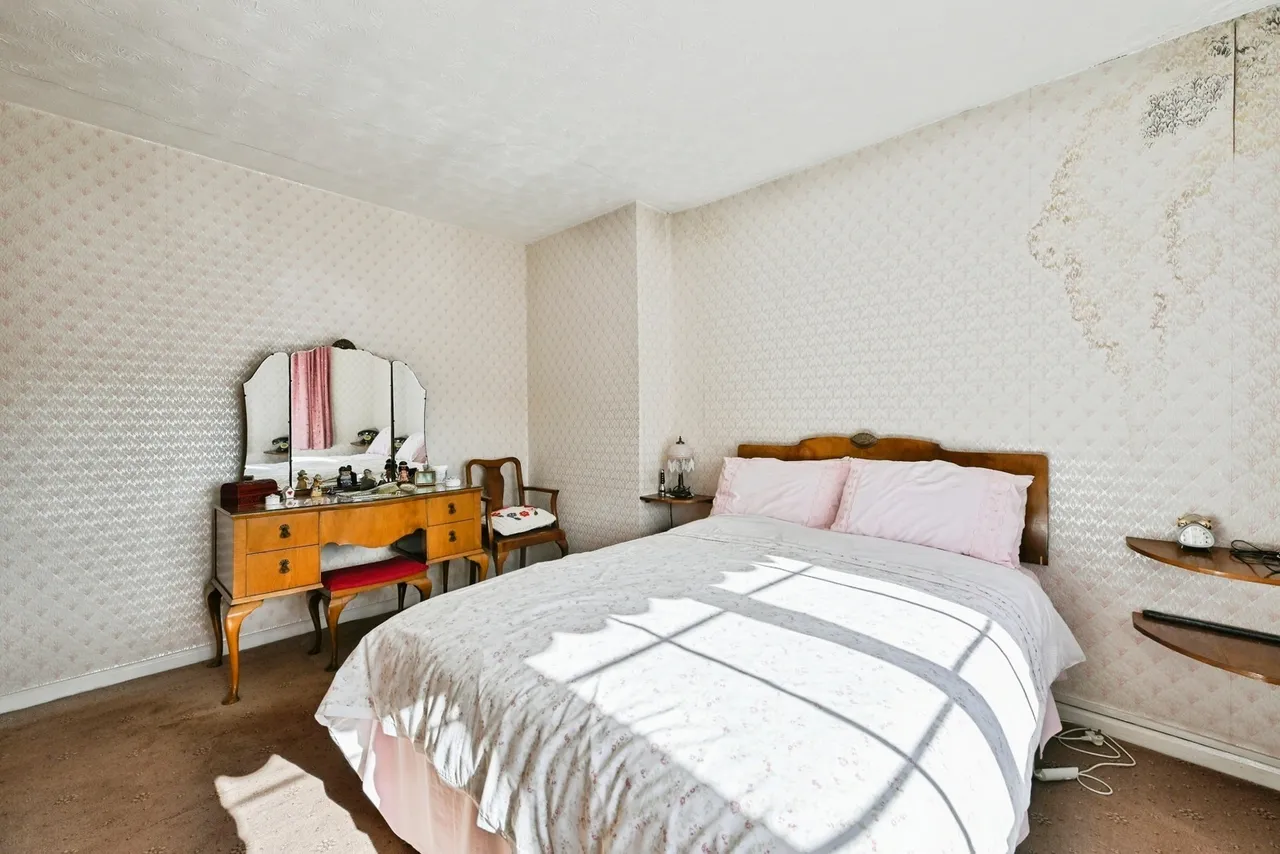 Nuthall Road, Nottingham, NG8, photo 12