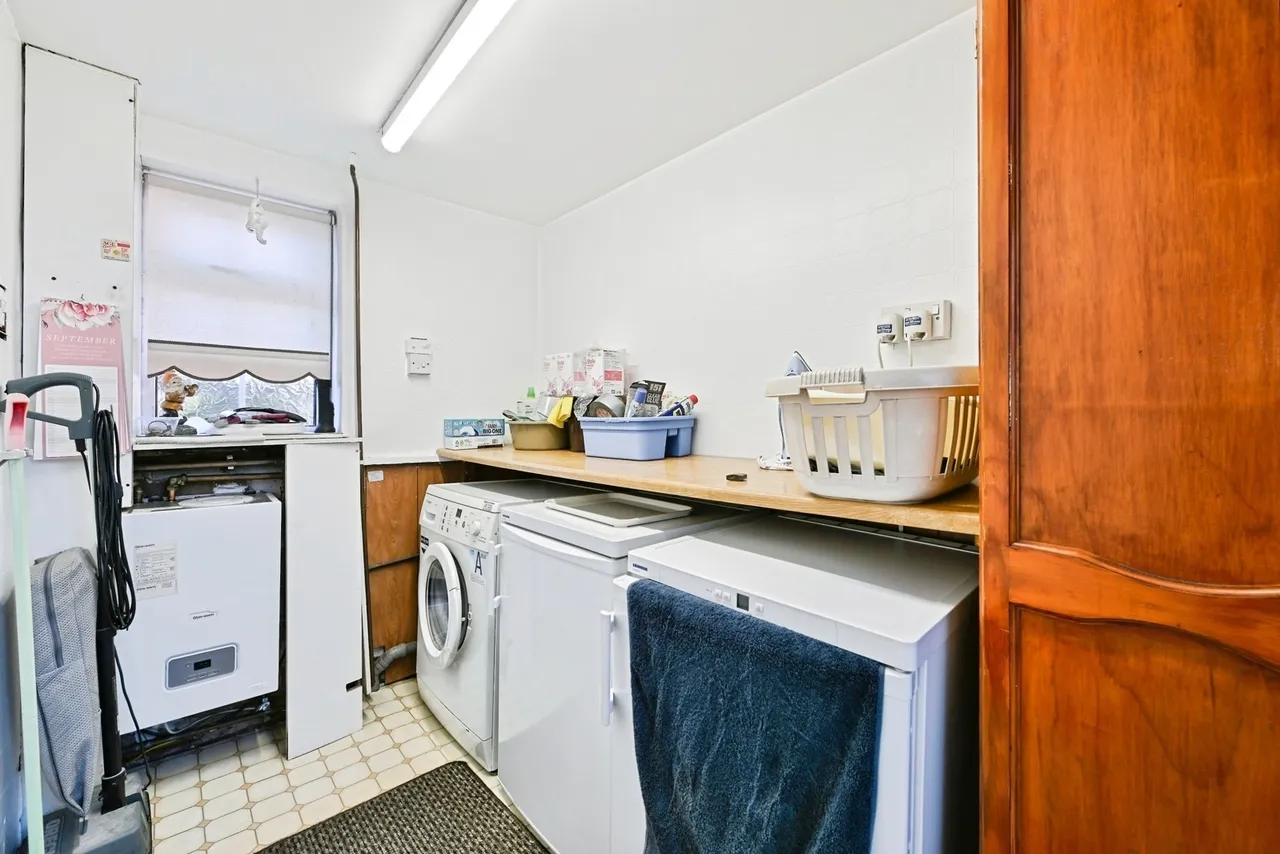 Nuthall Road, Nottingham, NG8, photo 9