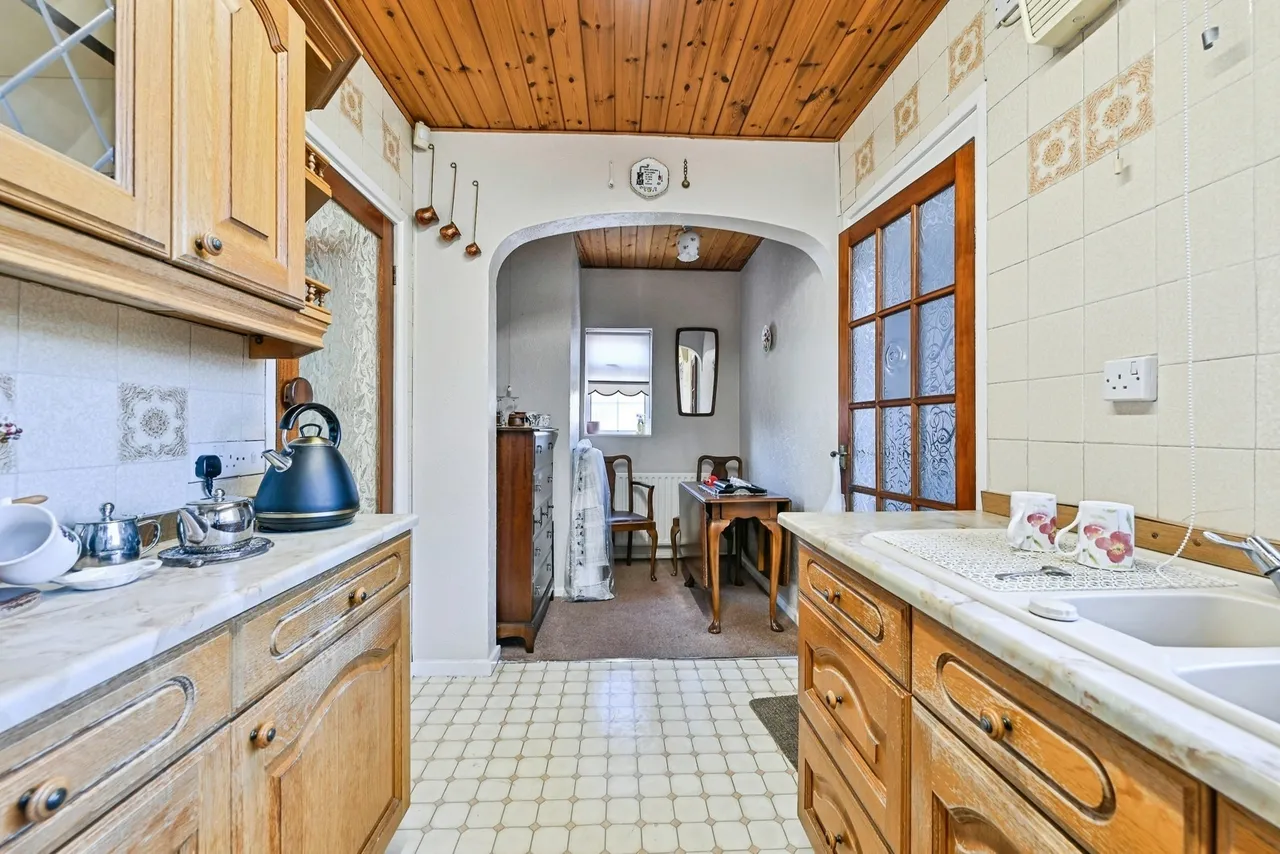 Nuthall Road, Nottingham, NG8, photo 8