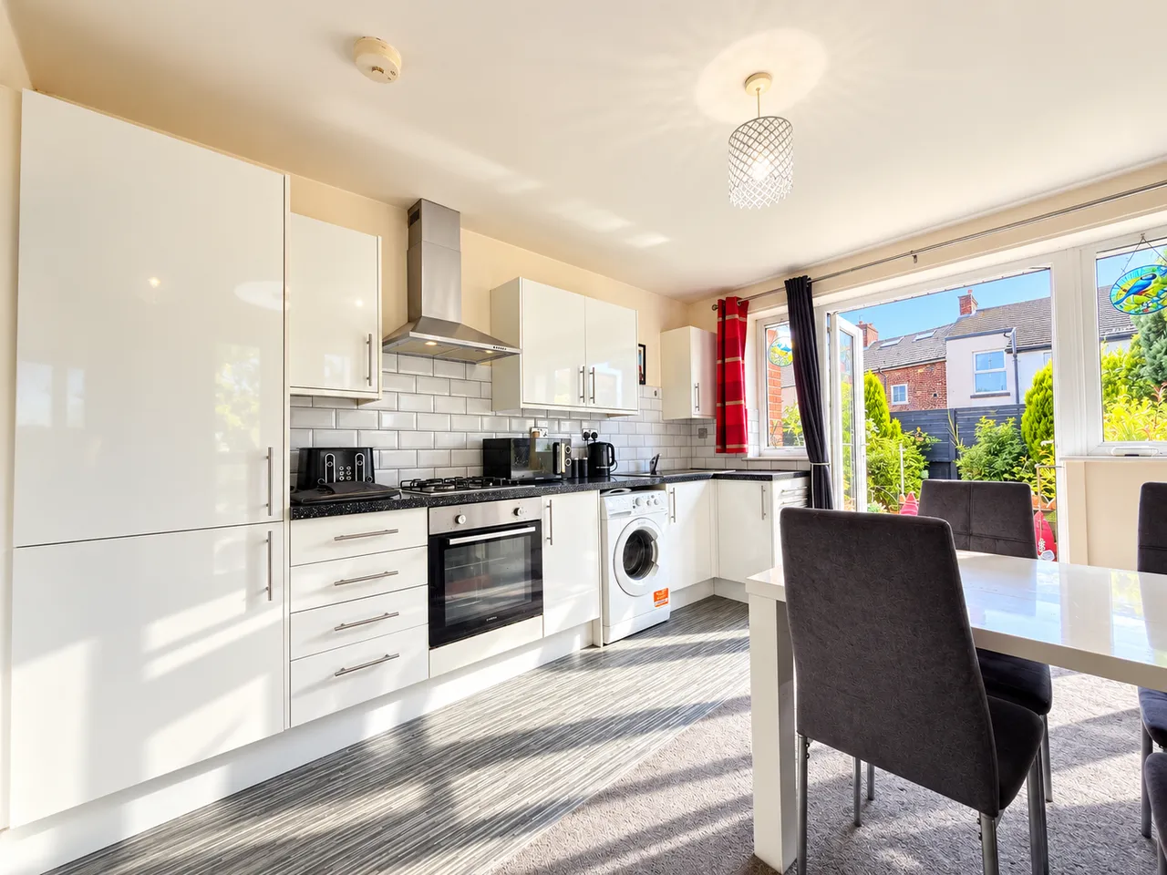 Newport Road, Denton, M34, photo 6