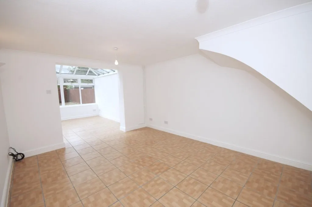 Chardonnay Close, New Duston, photo 3