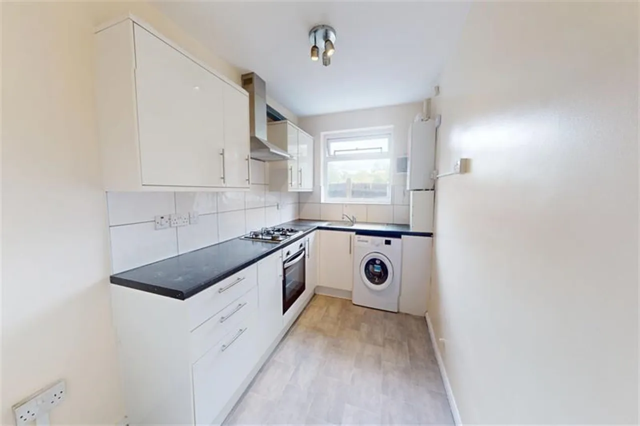 Buckingham Road, South Woodford, E18, photo 2