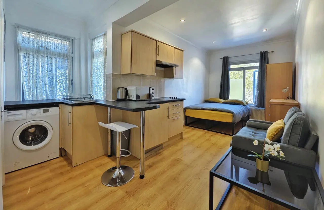Staverton Road, Willesden Green, London, NW2 5HL, photo 19