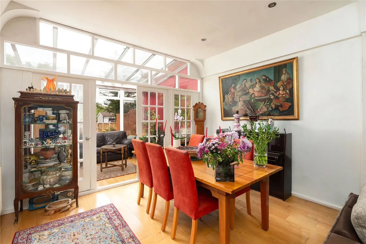 Staverton Road, Willesden Green, London, NW2 5HL, photo 2