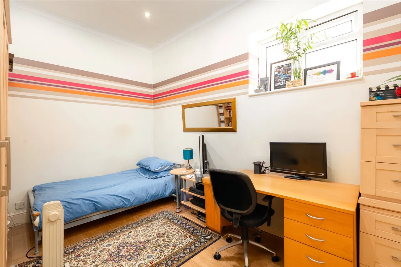 Staverton Road, Willesden Green, London, NW2 5HL, photo 20