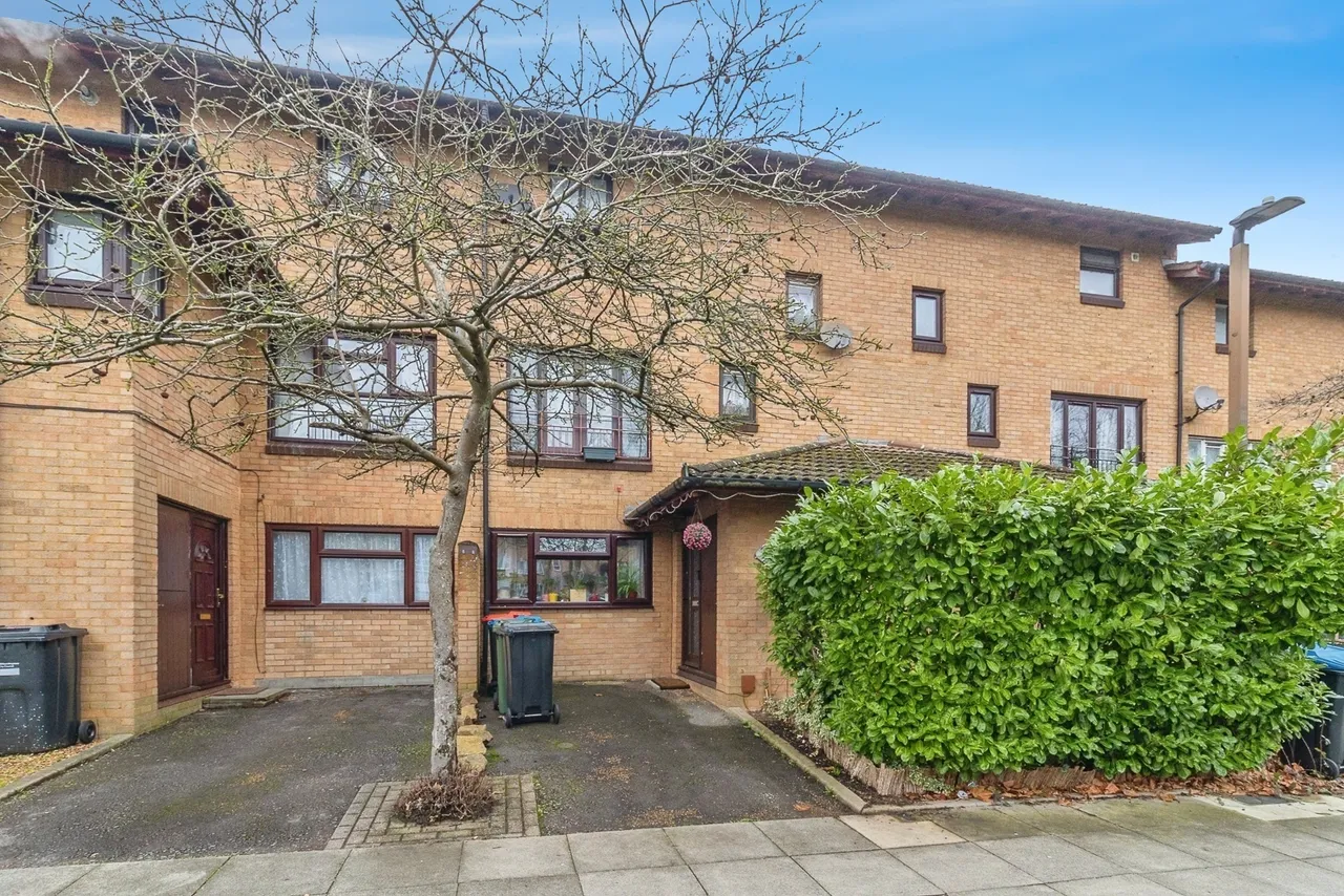 4 bed house for sale — Oldbrook Boulevard, Oldbrook, Milton Keynes, Buckinghamshire, MK6