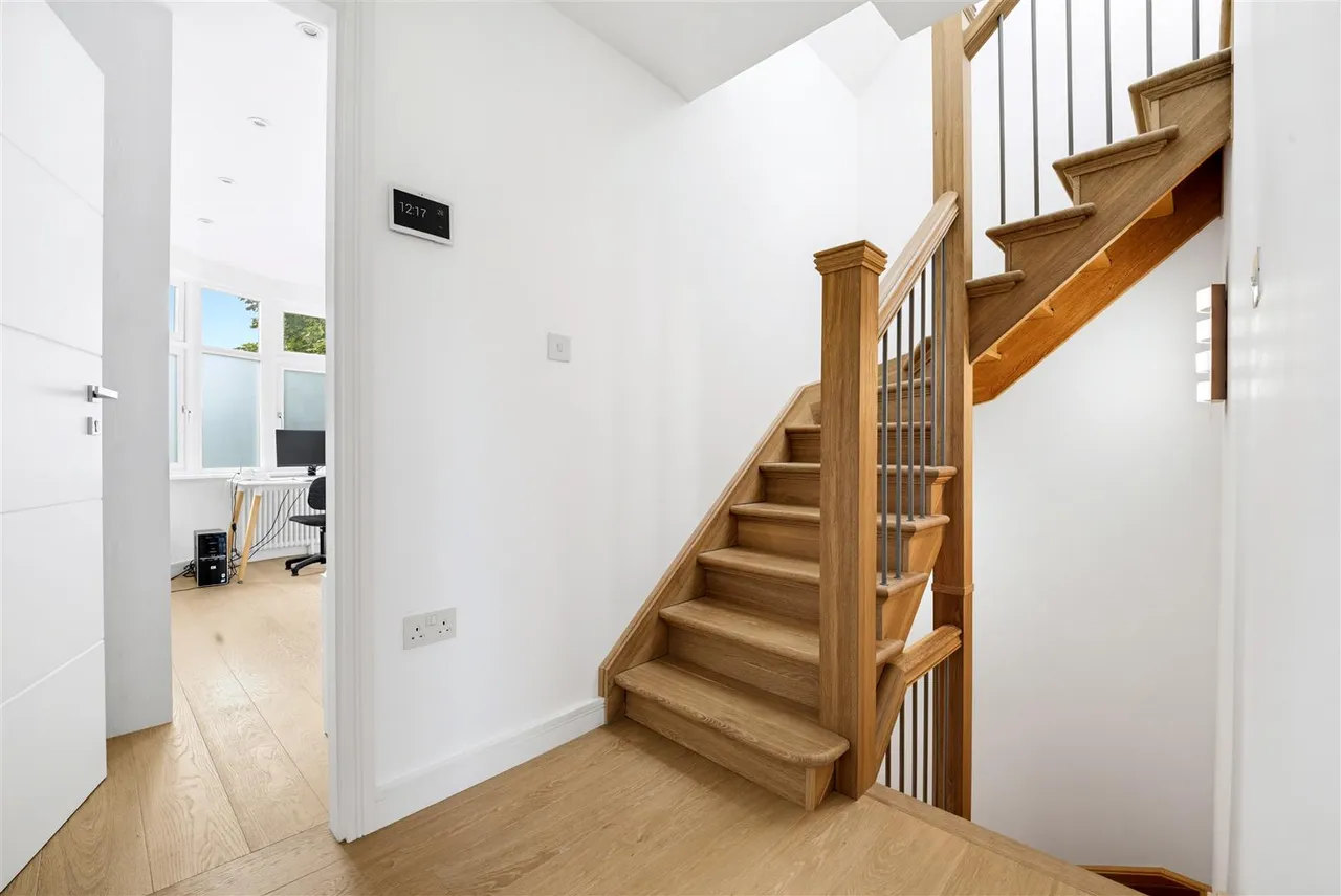 Clitherow Avenue, Hanwell, photo 15