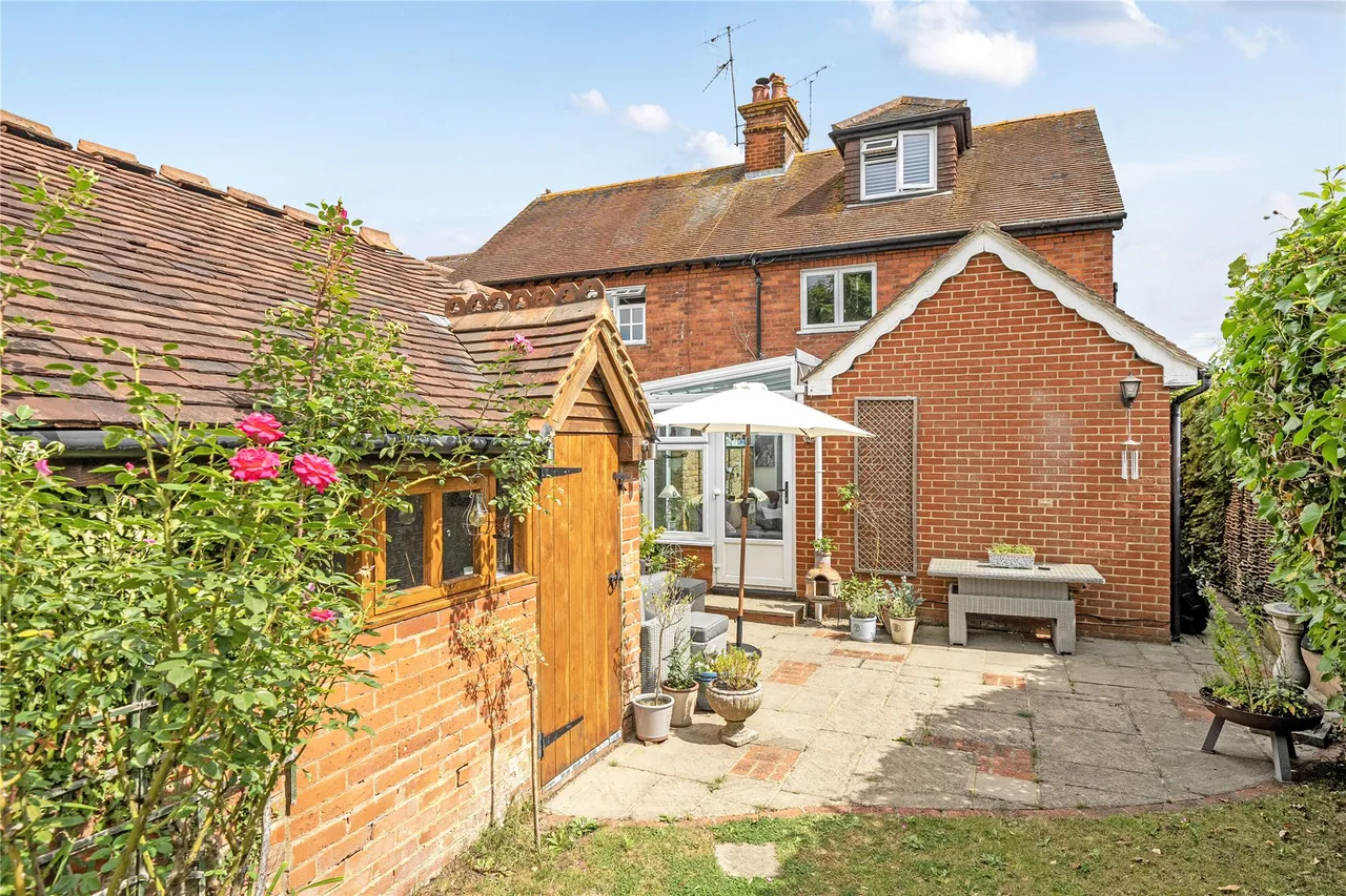 Jacobs Well Road, Jacobs Well, GU4, photo 20