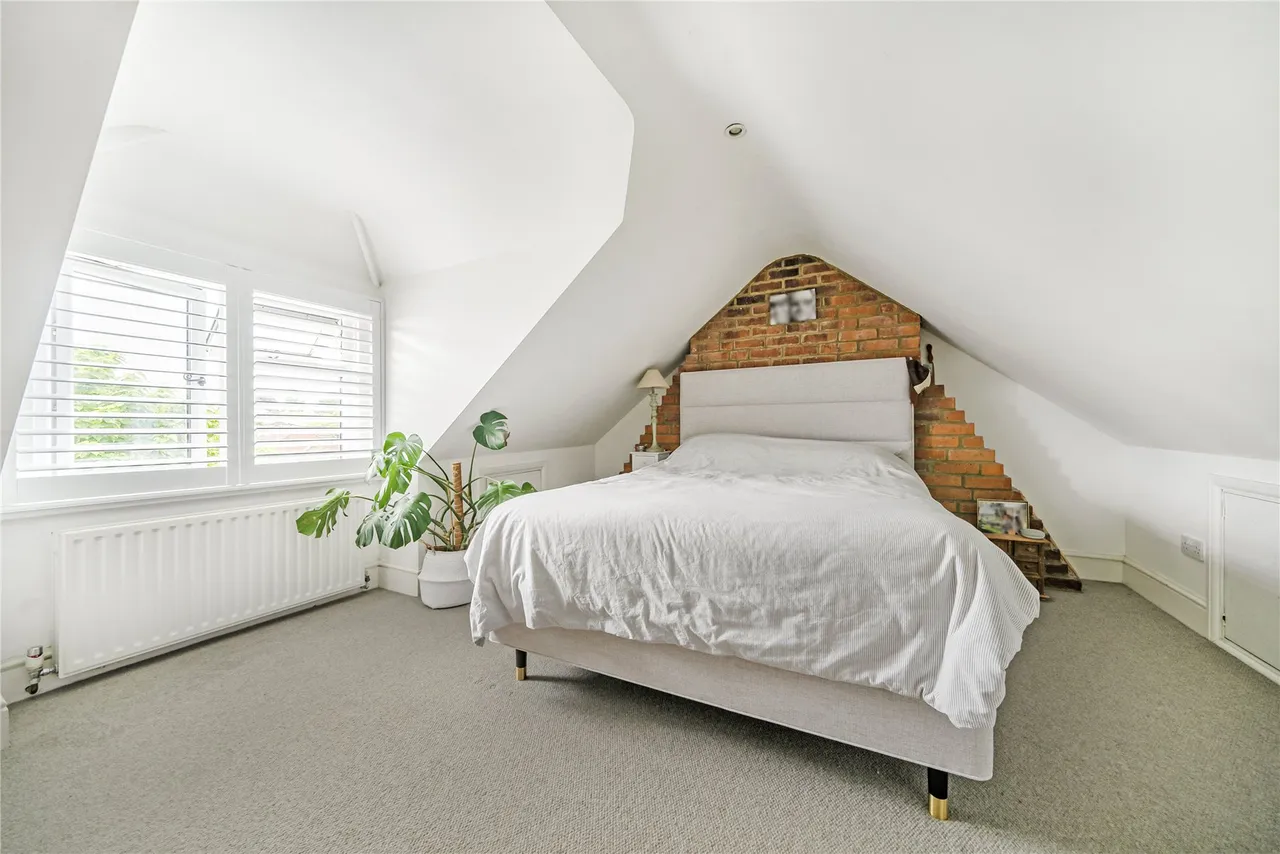 Jacobs Well Road, Jacobs Well, GU4, photo 14