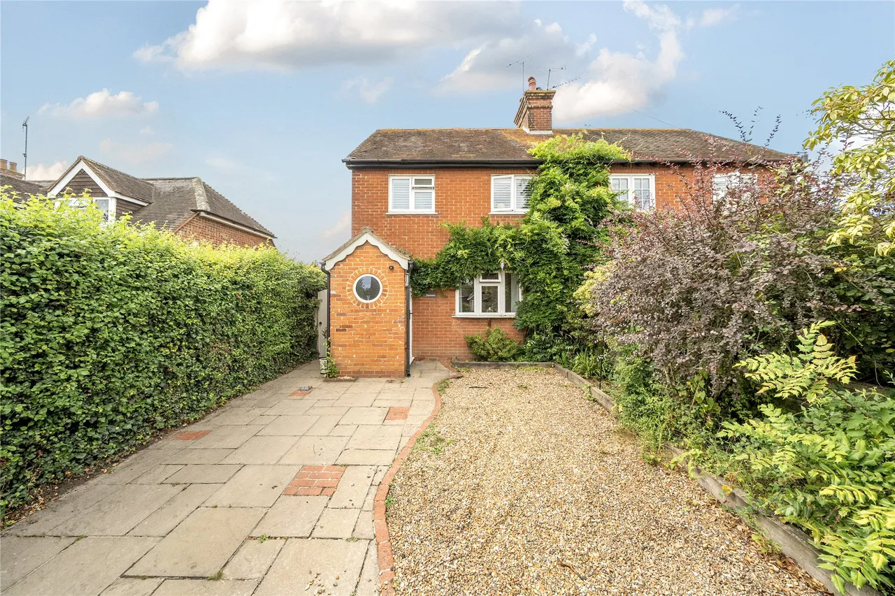 Jacobs Well Road, Jacobs Well, GU4, photo 22