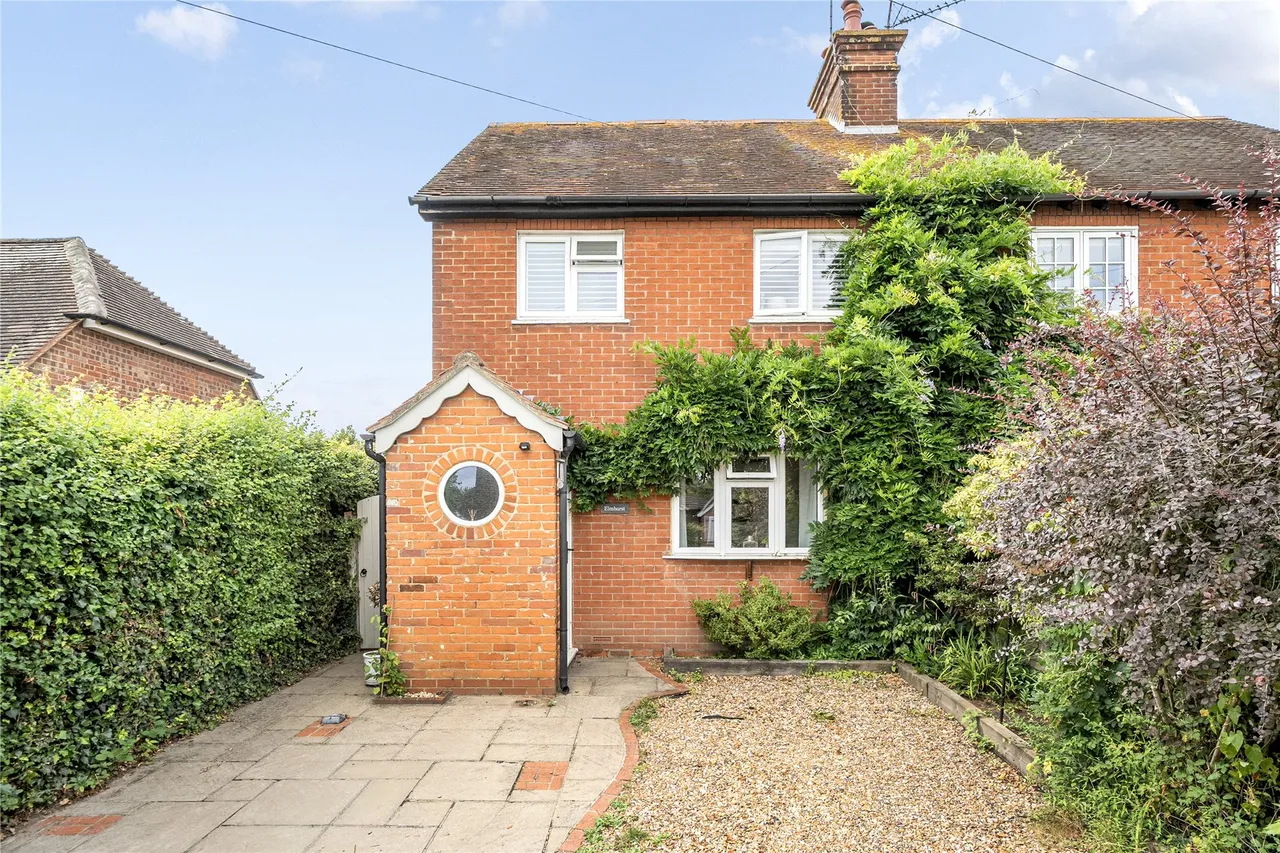 Jacobs Well Road, Jacobs Well, GU4, photo 21