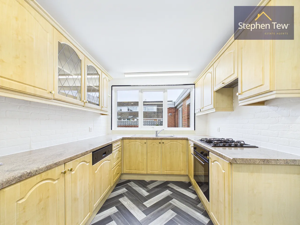 Balham Avenue, Blackpool, FY4, photo 3