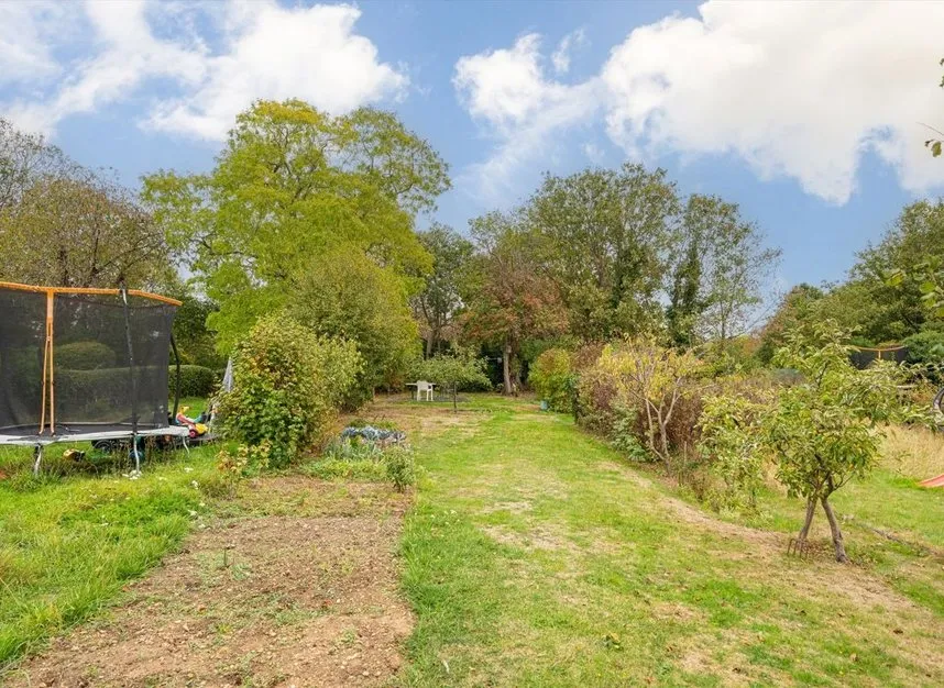 Stratton Close, Hounslow, TW3, photo 5