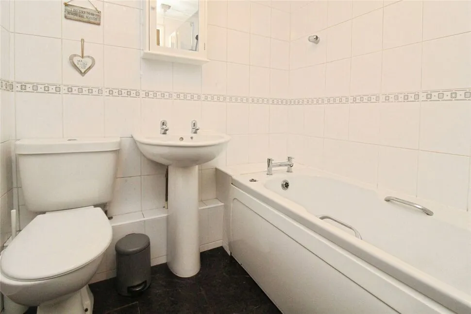 Grange Court, Bitton Park Road, Devon, TQ14, photo 7