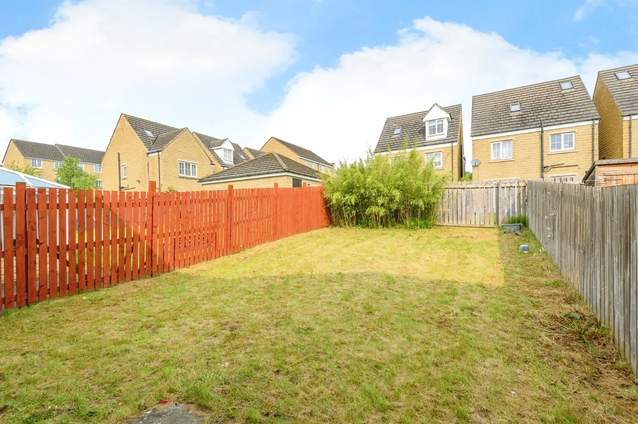 Hops Drive, Birkby, Huddersfield, photo 2