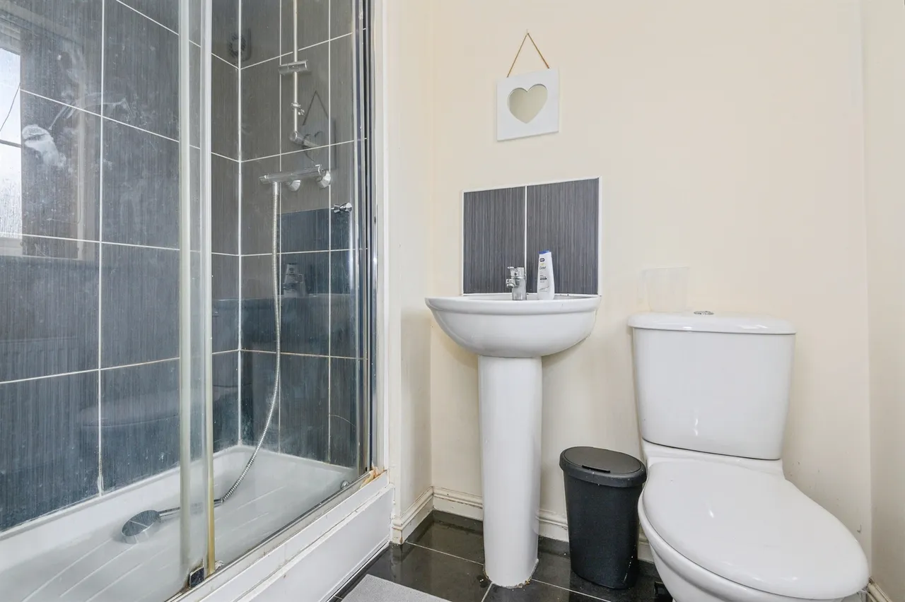 Hops Drive, Birkby, Huddersfield, photo 12