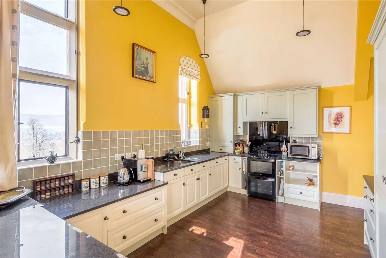 Wolfs Row, Oxted, Surrey, RH8 0QL, photo 12