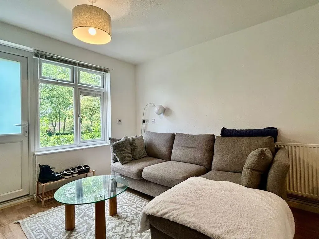 Downs Barn Boulevard, Downs Barn, Milton Keynes, Buckinghamshire, MK14 7LB, photo 4
