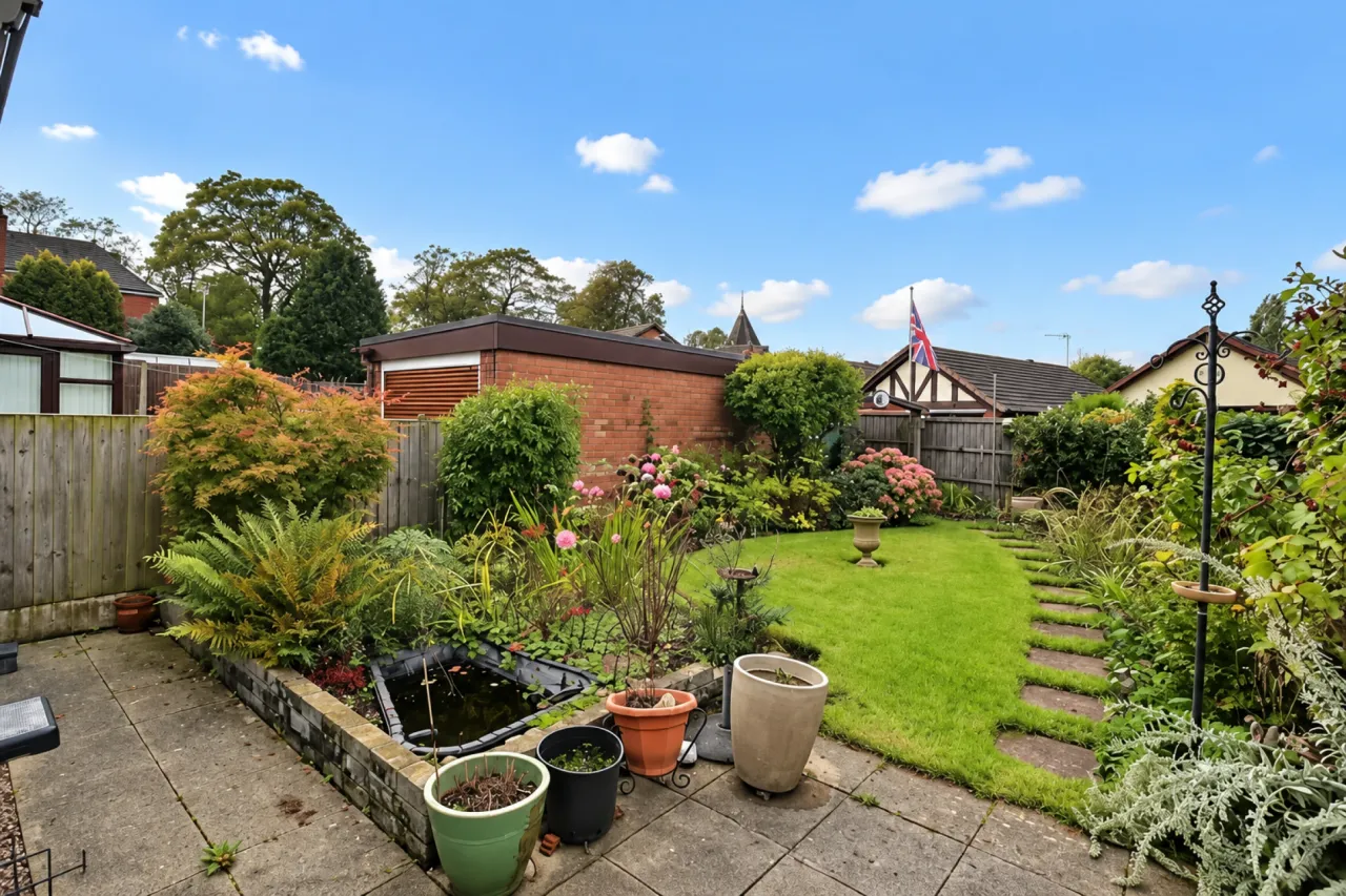 Ruxley Road, Bucknall, ST2, photo 11