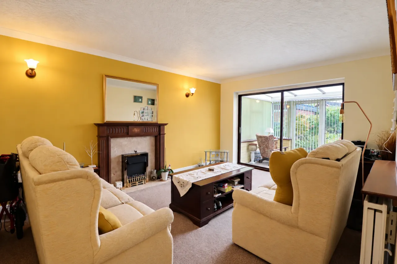 Ruxley Road, Bucknall, ST2, photo 2