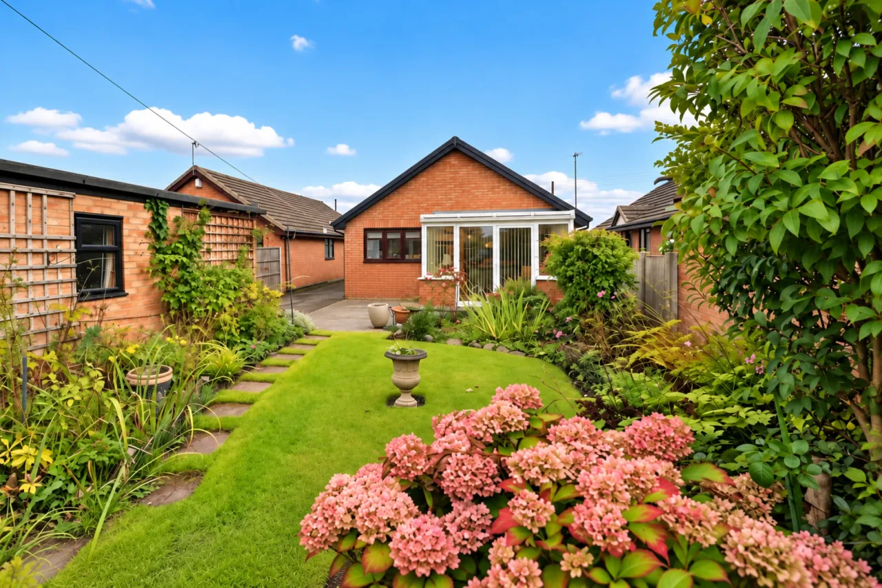 Ruxley Road, Bucknall, ST2, photo 12