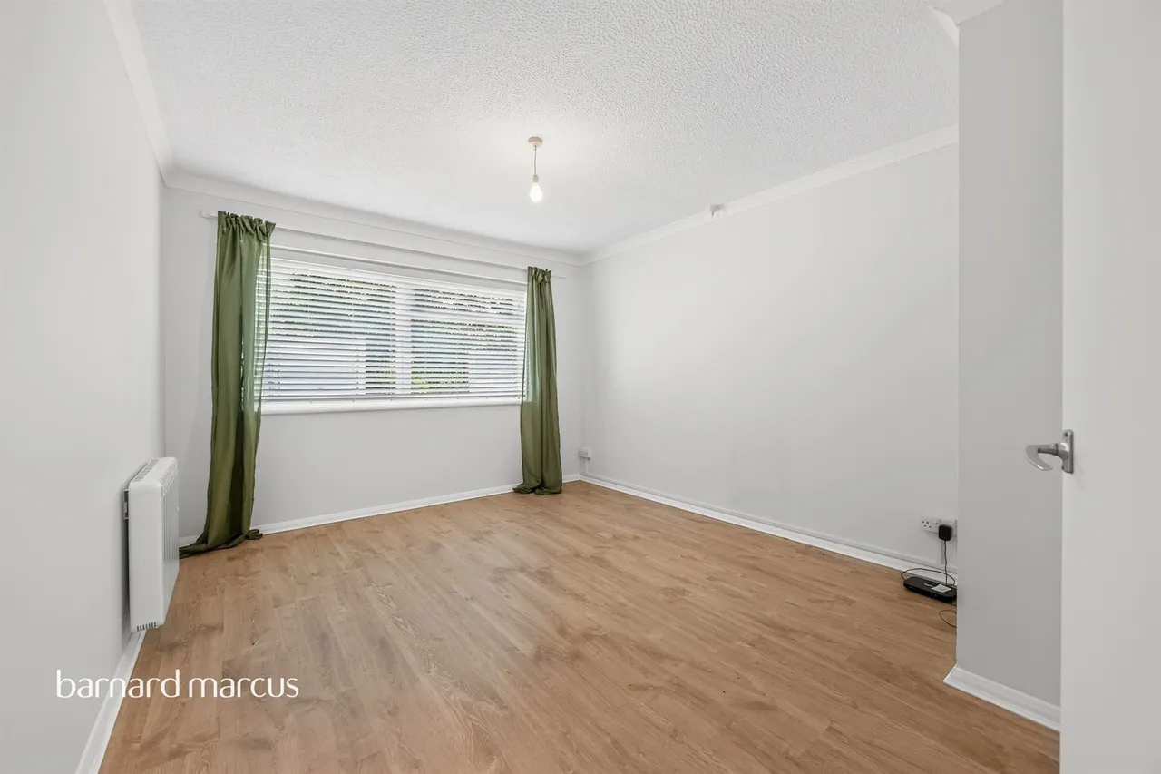 Brambledown Road, Wallington, photo 6