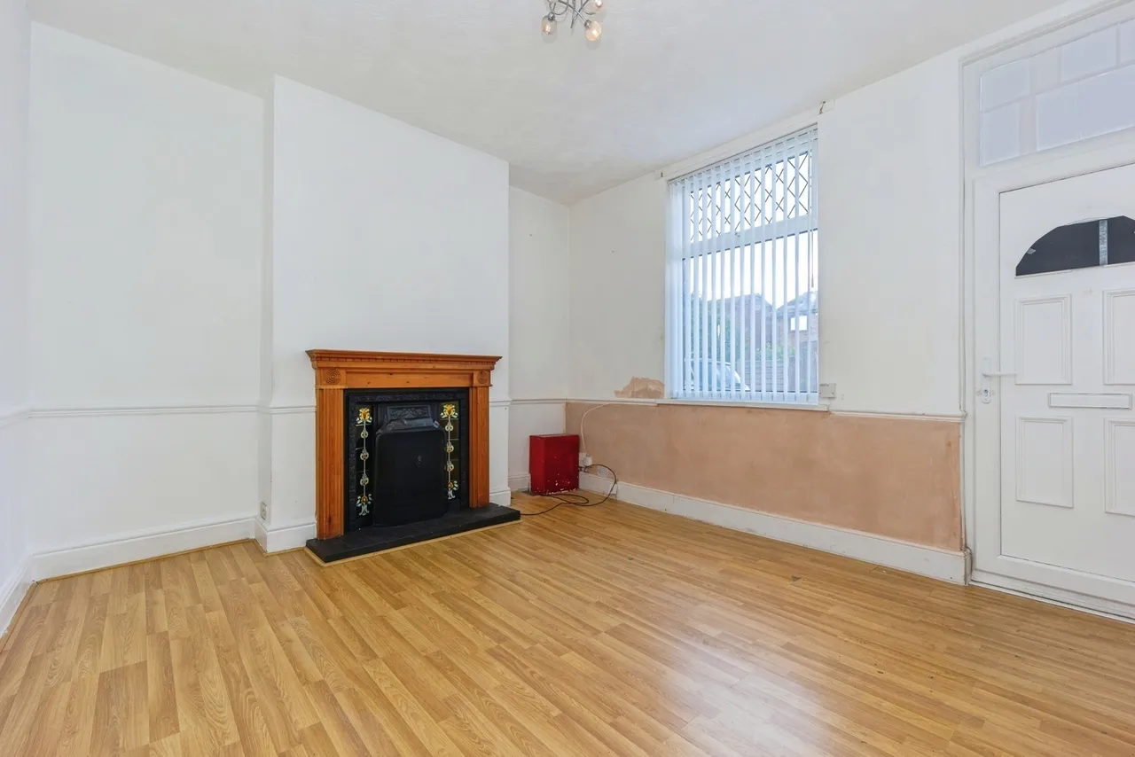 Higher Bents Lane, Bredbury, Stockport, Greater Manchester, SK6, photo 3