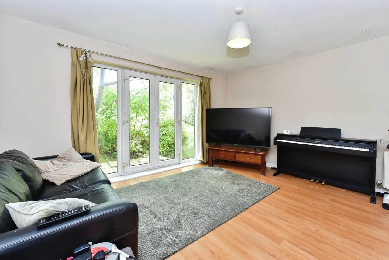 2 bed flat for sale — 142 Chelsea Road, Sheffield