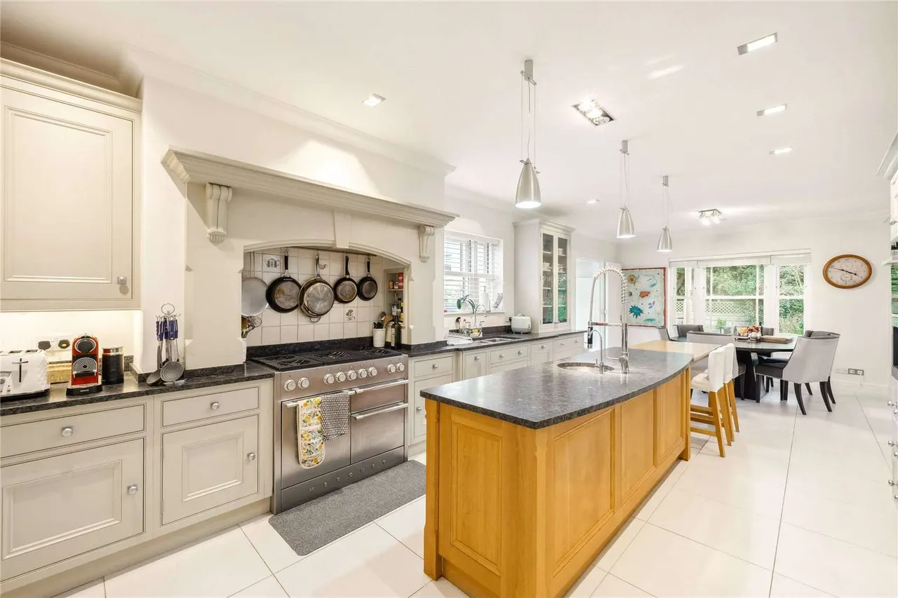 Burges Grove, Barnes, London, SW13 8BG, photo 4