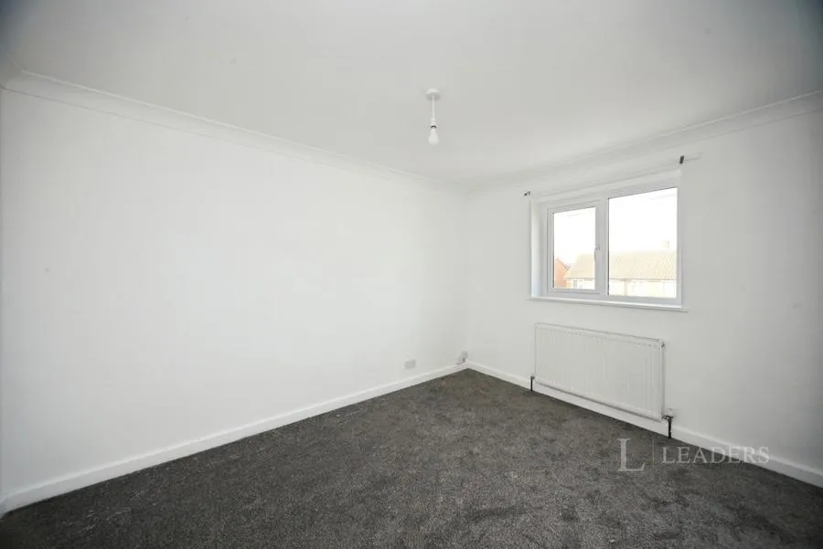 Oatfield Close, Luton, LU4, photo 12