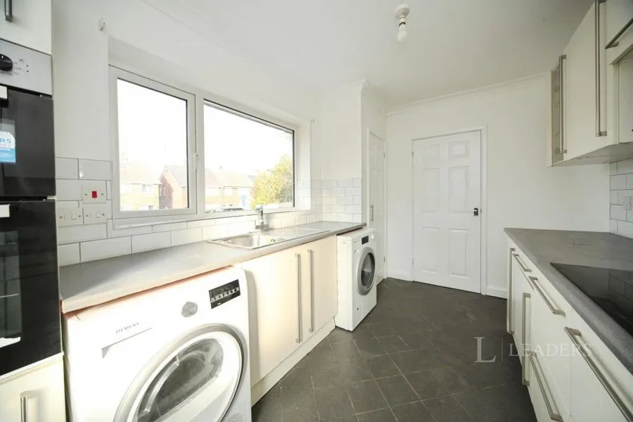 Oatfield Close, Luton, LU4, photo 2