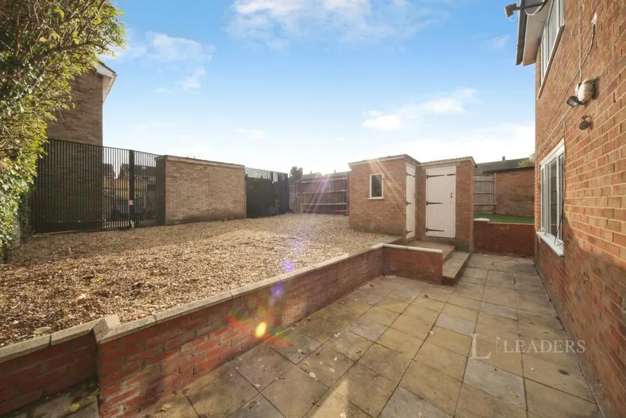 Oatfield Close, Luton, LU4, photo 17