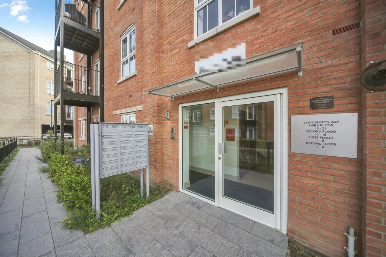 Houghton Way, Bury St. Edmunds, IP33, photo 9