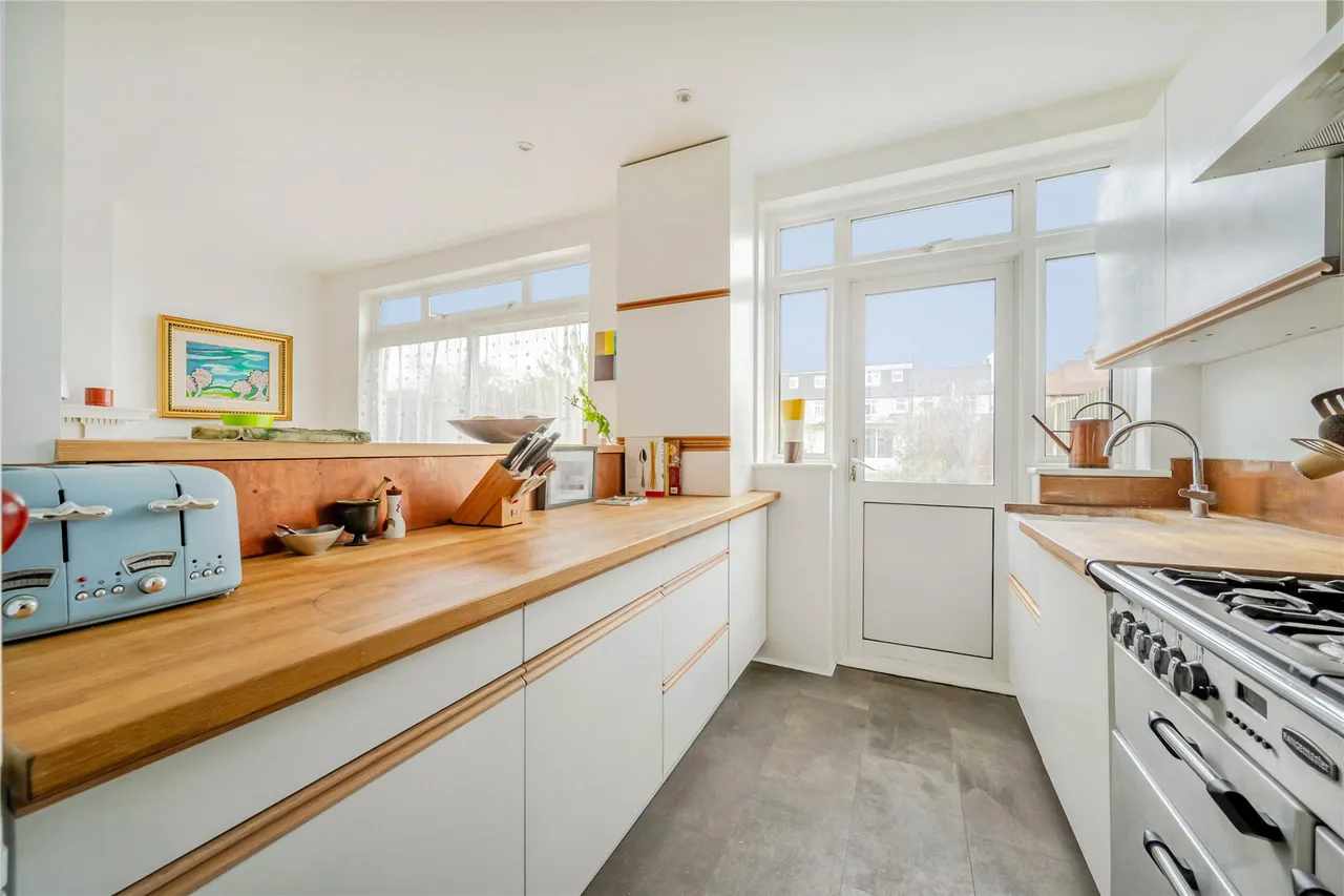 Thornhill Road, Surbiton, KT6, photo 2