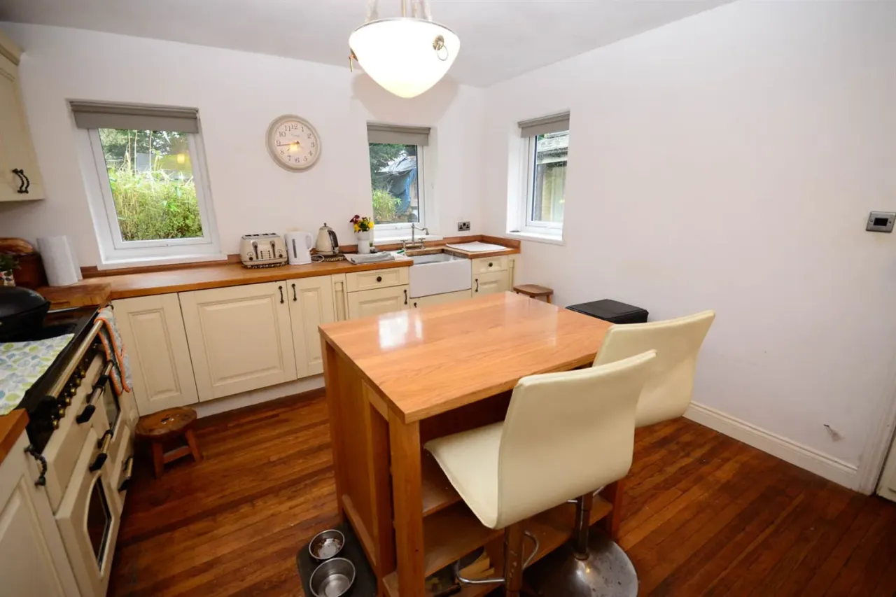White Cottages, Monkton Village, NE32, photo 7